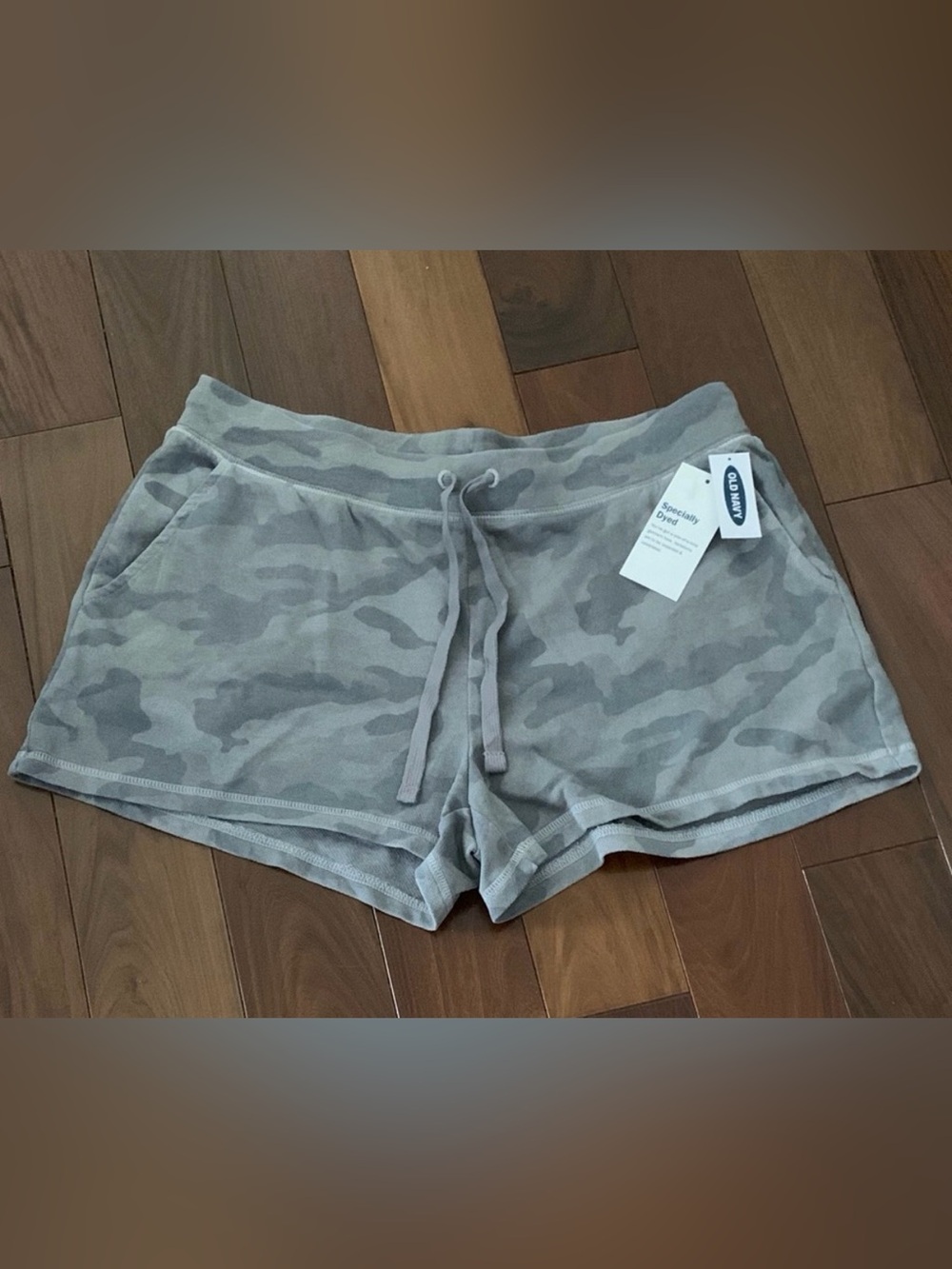 Old Navy Gray Camo Shorts Size M 3” Inseam
